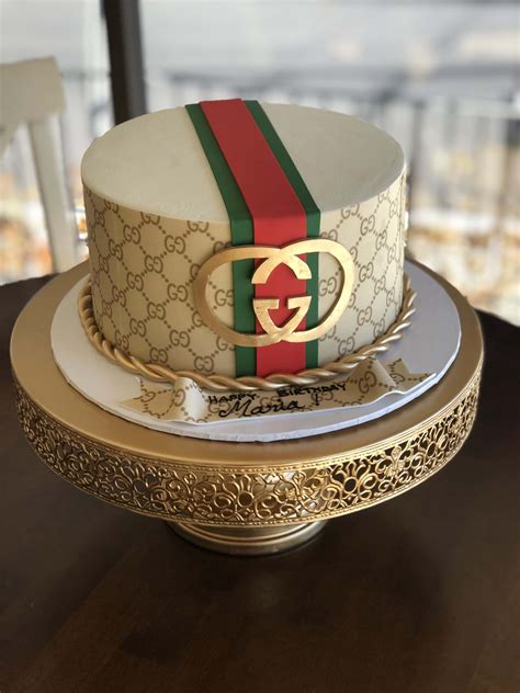 gucci birthday cake photos